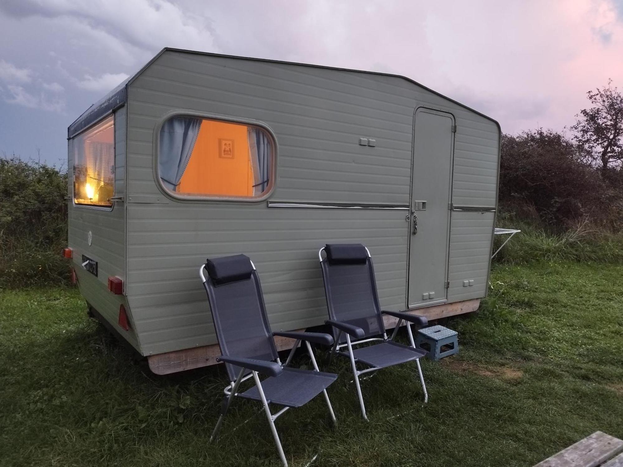 Camping Les Ronds Duval Face Aux Iles Anglo-Normandes Les Moitiers-d'Allonne Δωμάτιο φωτογραφία